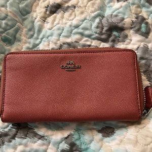 Coach wallet. Pink. Great condition